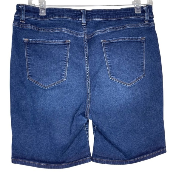 Croft And Barrow Women’s Denim Dark Wash Bermuda Denim Shorts Casual Size 16 - Picture 2 of 9